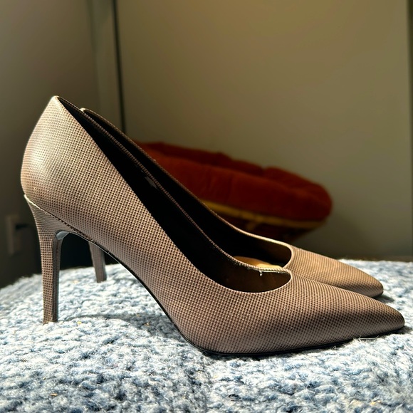 Charles David Couture Heels - Picture 1 of 5